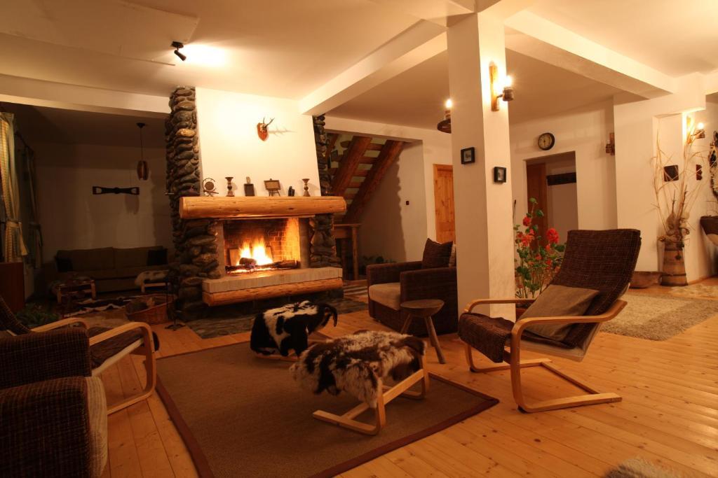 Casa Mosului - Transfagarasan Bed & Breakfast Cîrţişoara Εξωτερικό φωτογραφία